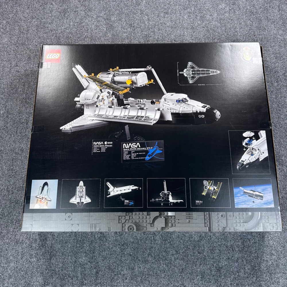 LEGO NASA Space Shuttle Discovery 10283 2354 Pcs 18+ New Sealed - Retired - Picture 2 of 6